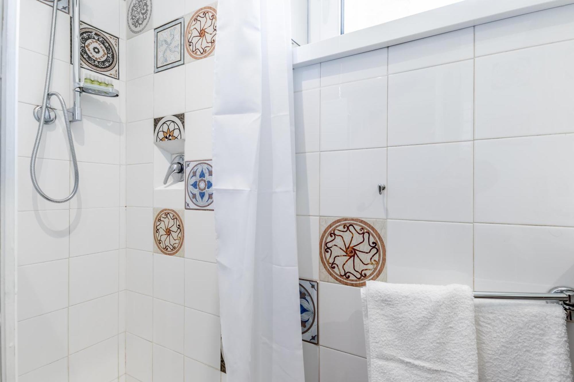 Apartamento Attico Nel Cuore Di Con Box Privato Per Auto *