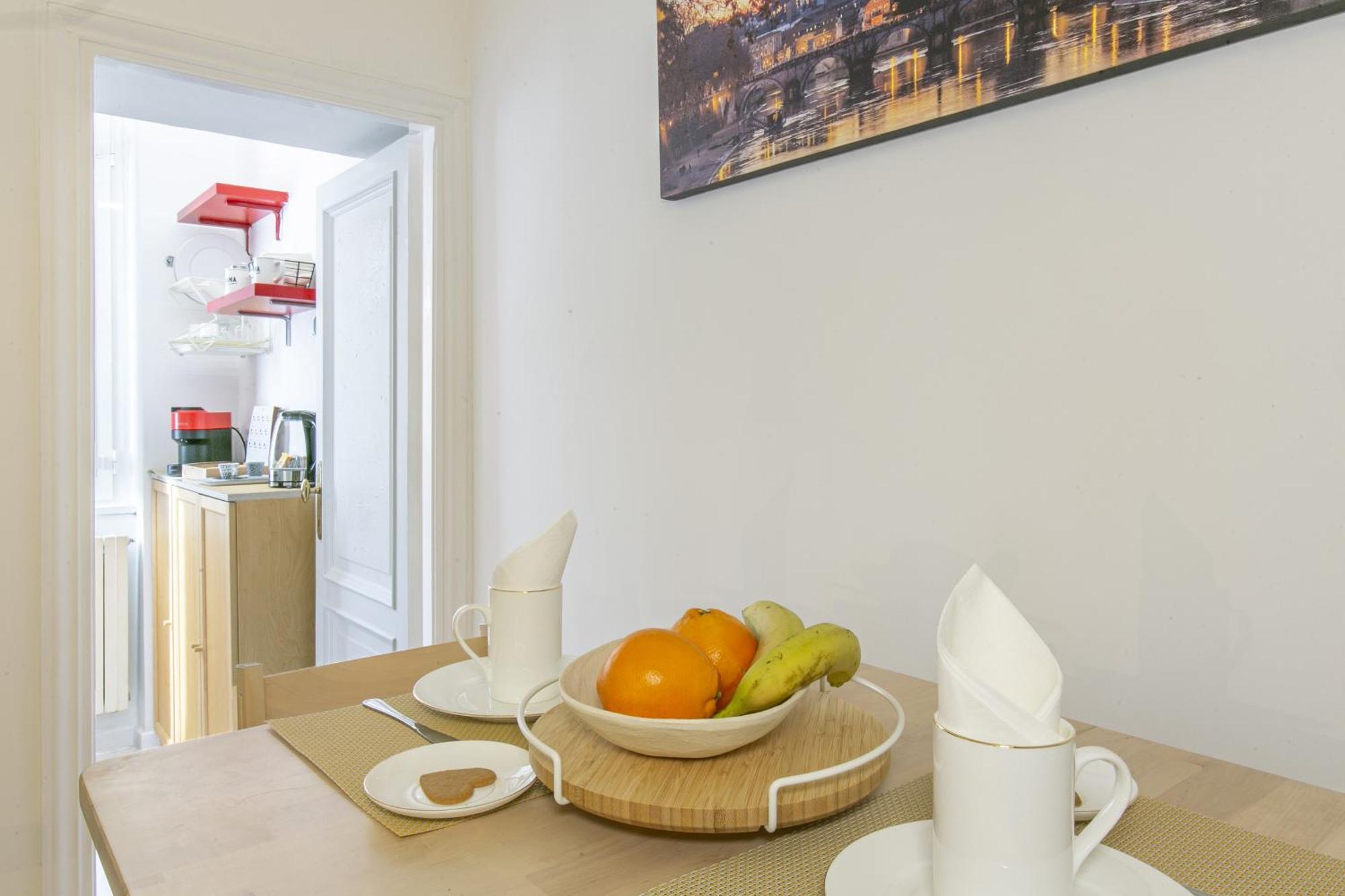 Attico Nel Cuore Di Con Box Privato Per Auto Apartamento Roma